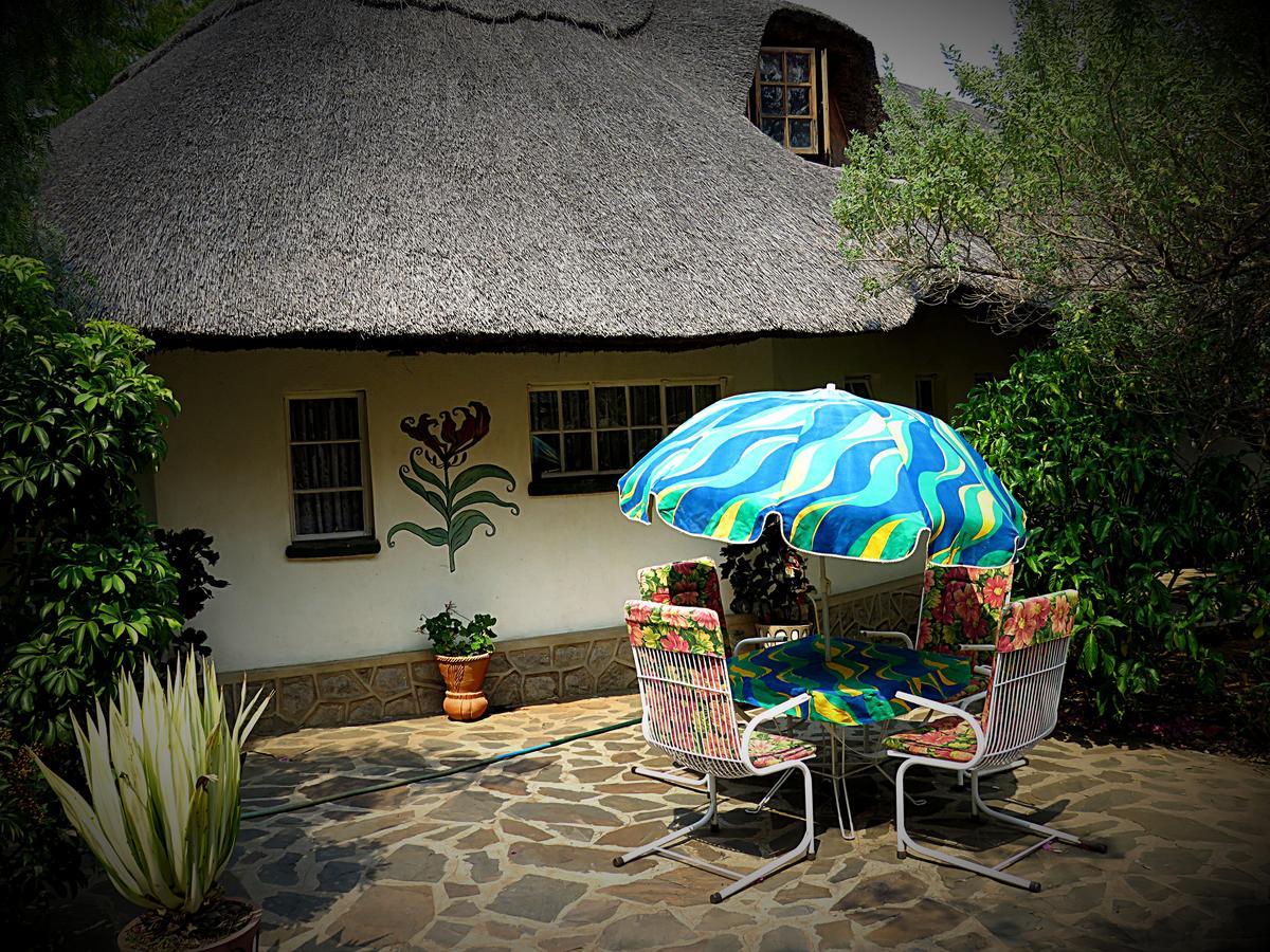 Parrot Lodge Bulawayo Εξωτερικό φωτογραφία