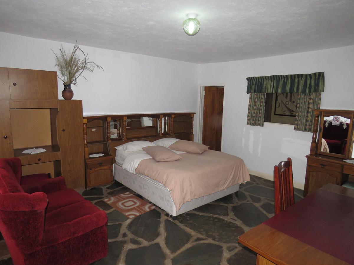 Parrot Lodge Bulawayo Εξωτερικό φωτογραφία