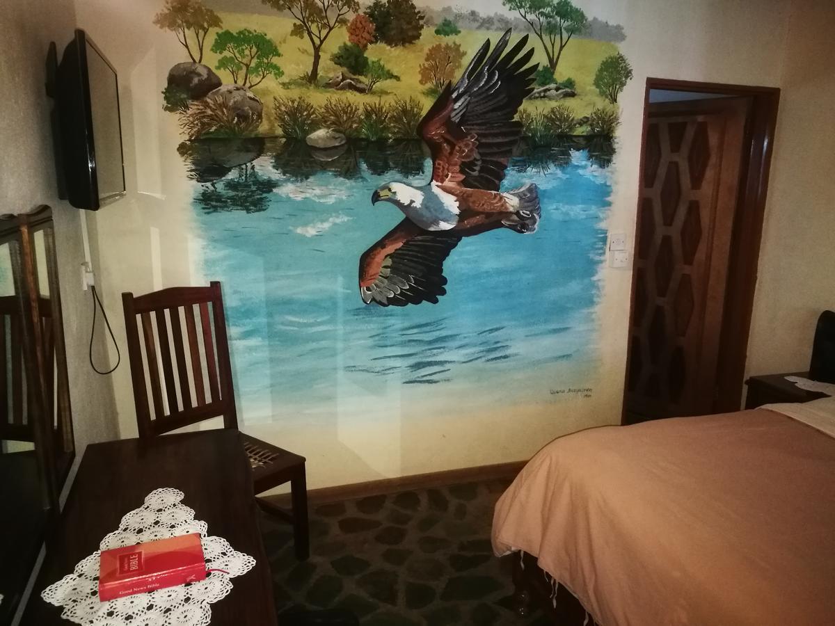 Parrot Lodge Bulawayo Εξωτερικό φωτογραφία