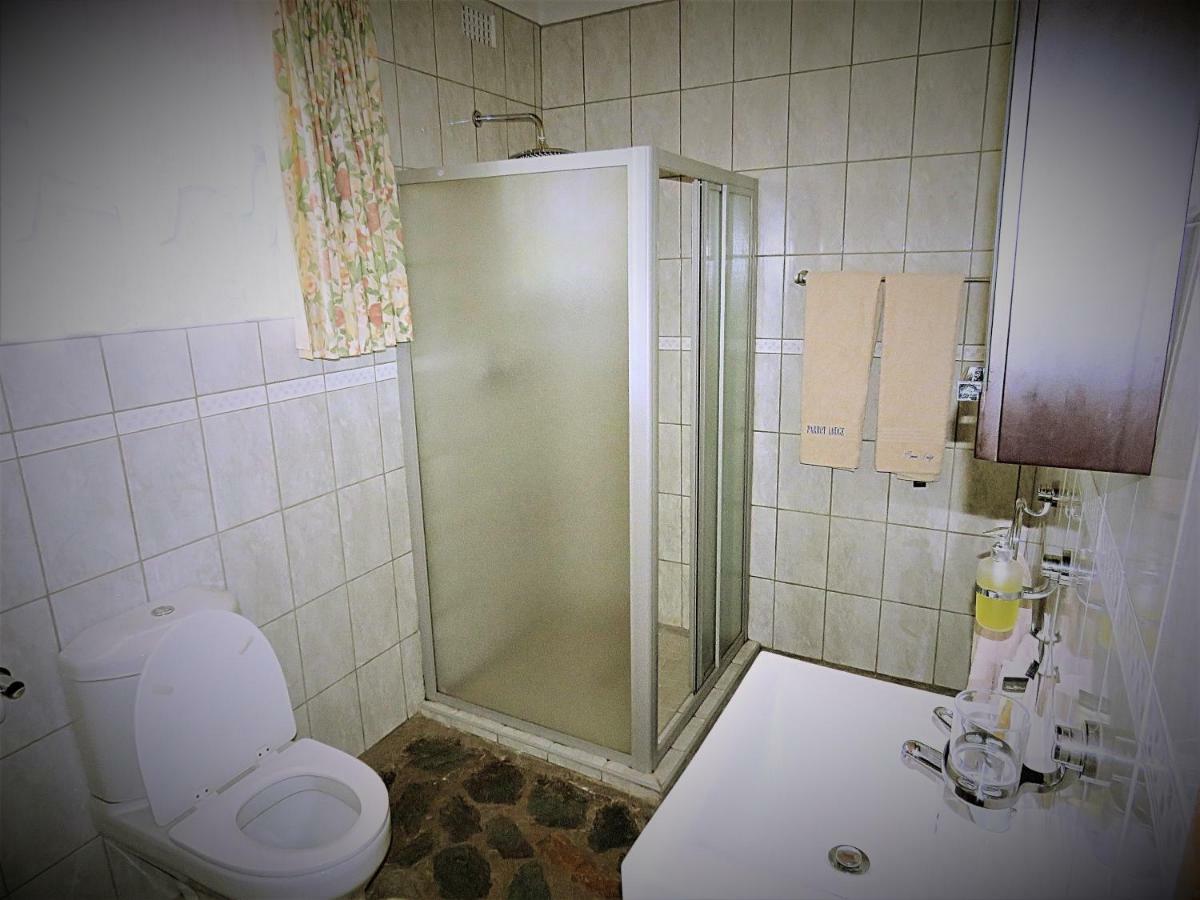 Parrot Lodge Bulawayo Εξωτερικό φωτογραφία