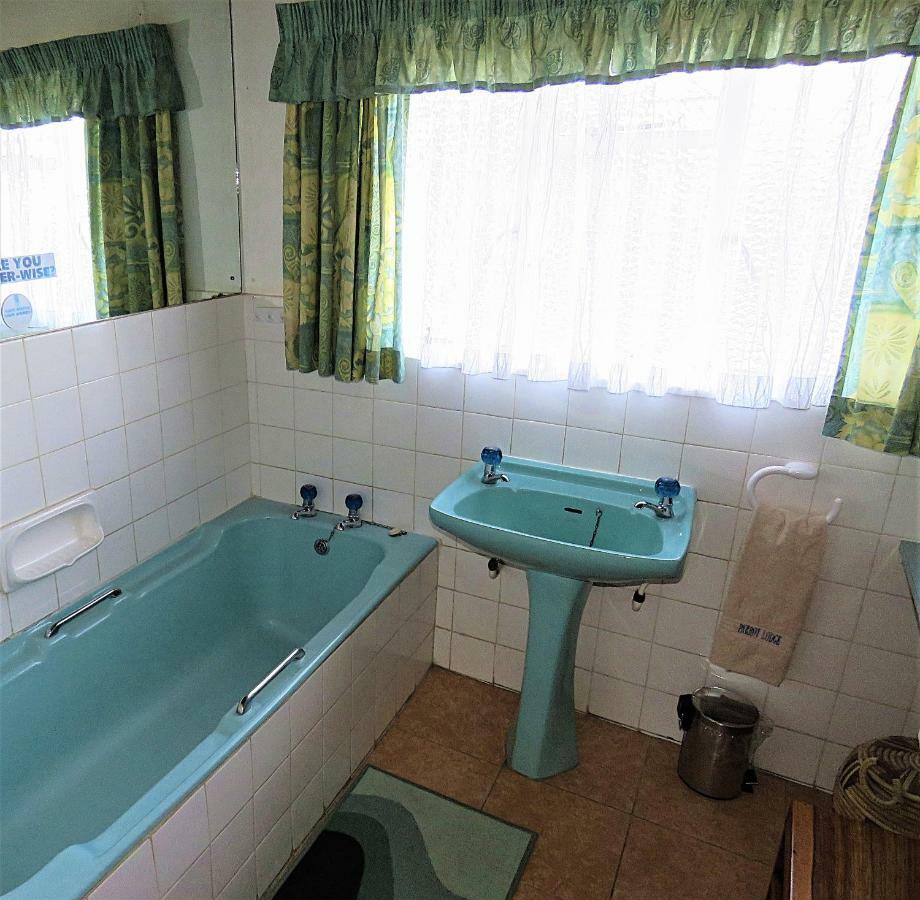 Parrot Lodge Bulawayo Εξωτερικό φωτογραφία