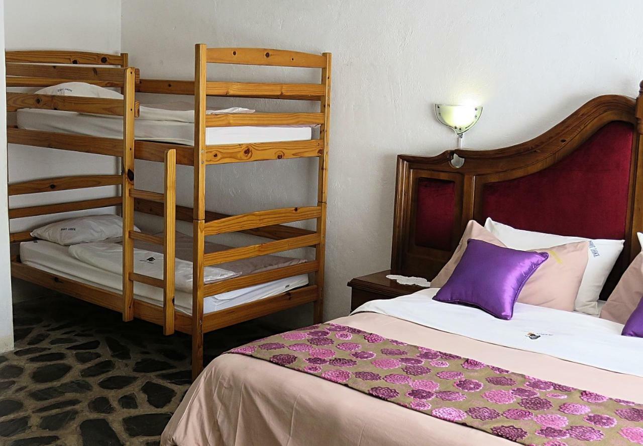 Parrot Lodge Bulawayo Εξωτερικό φωτογραφία