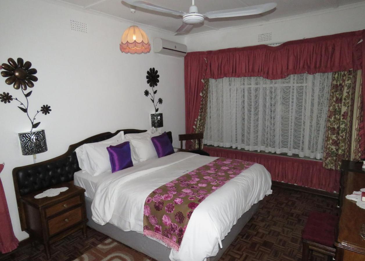 Parrot Lodge Bulawayo Εξωτερικό φωτογραφία